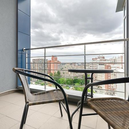 Petrovdom Apartaments 11-212 In Rc Central Park, 7 John Mccain Street 키예프 외부 사진