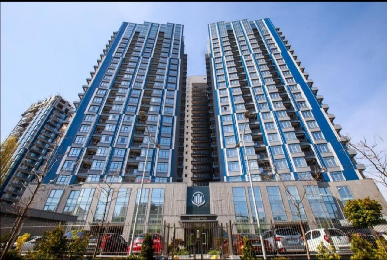 Petrovdom Apartaments 11-212 In Rc Central Park, 7 John Mccain Street 키예프 외부 사진