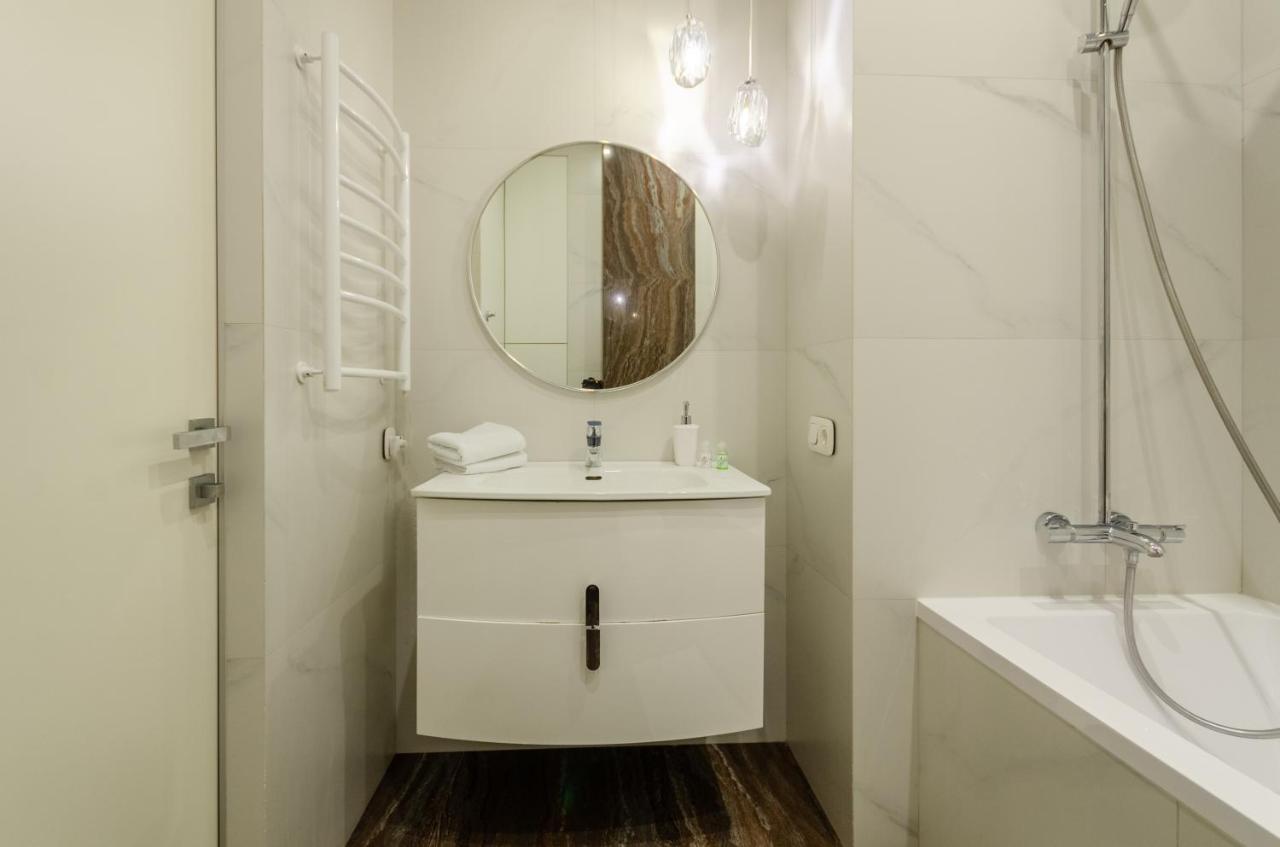 Petrovdom Apartaments 11-212 In Rc Central Park, 7 John Mccain Street 키예프 외부 사진