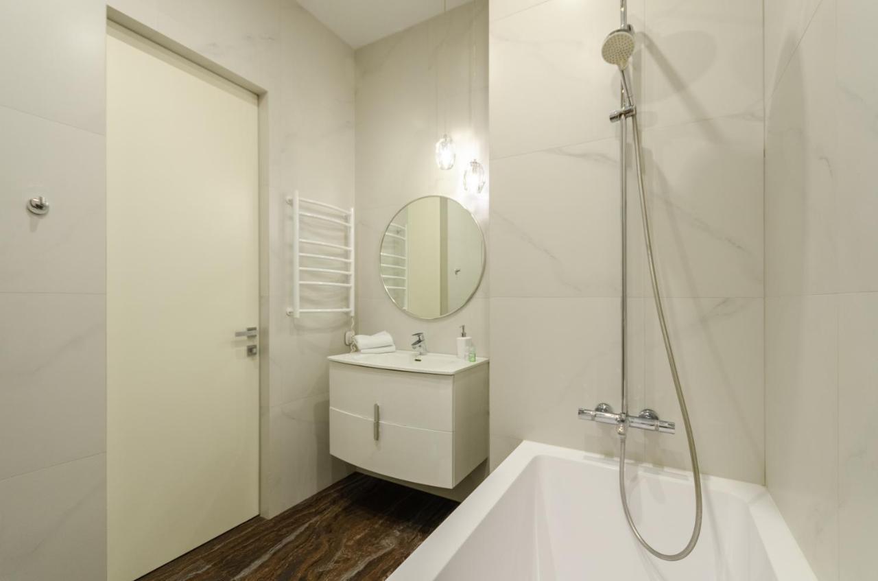 Petrovdom Apartaments 11-212 In Rc Central Park, 7 John Mccain Street 키예프 외부 사진